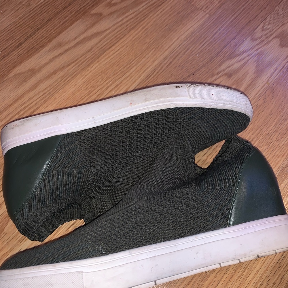 Steve Madden - Picture 2 of 3